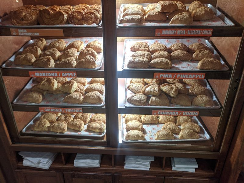La Estación Bakery food